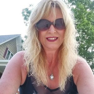 Meet your Posher, Holly